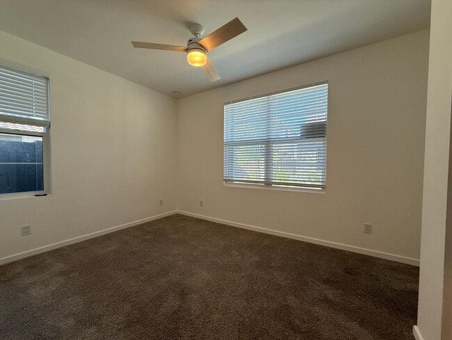 Building Photo - 17760 W Cassia Way