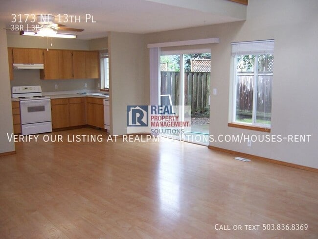 Building Photo - 3173 NE 13th Pl