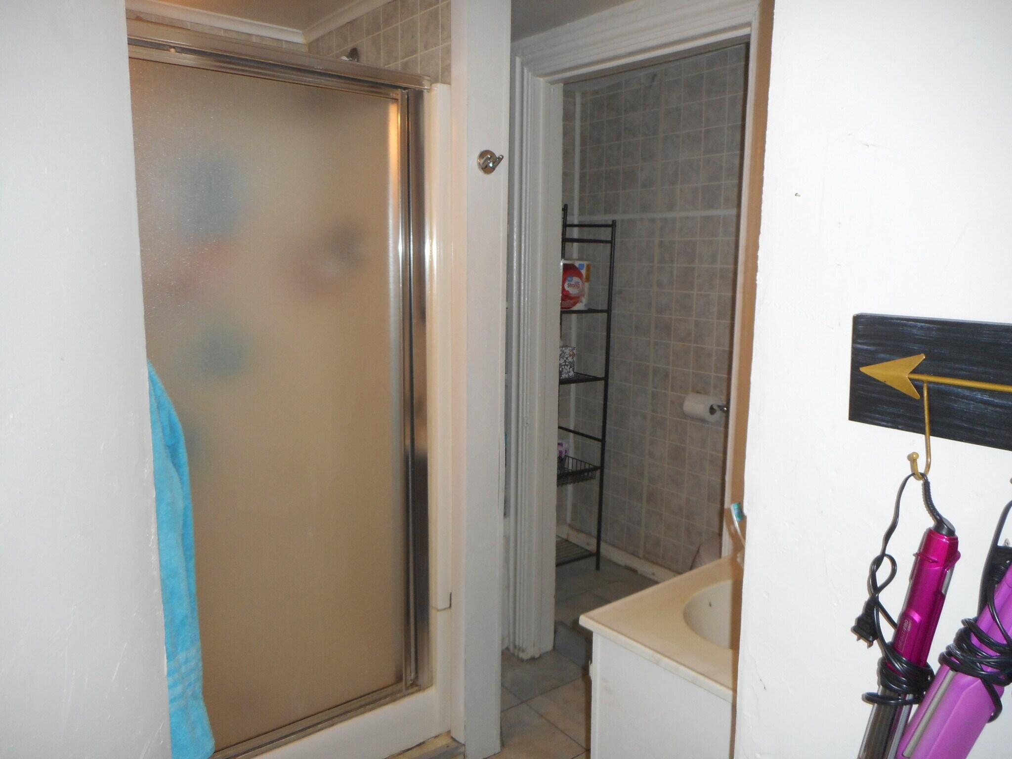 Building Photo - 102 5th St