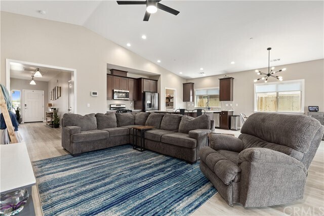 Building Photo - 655 Catala Wy
