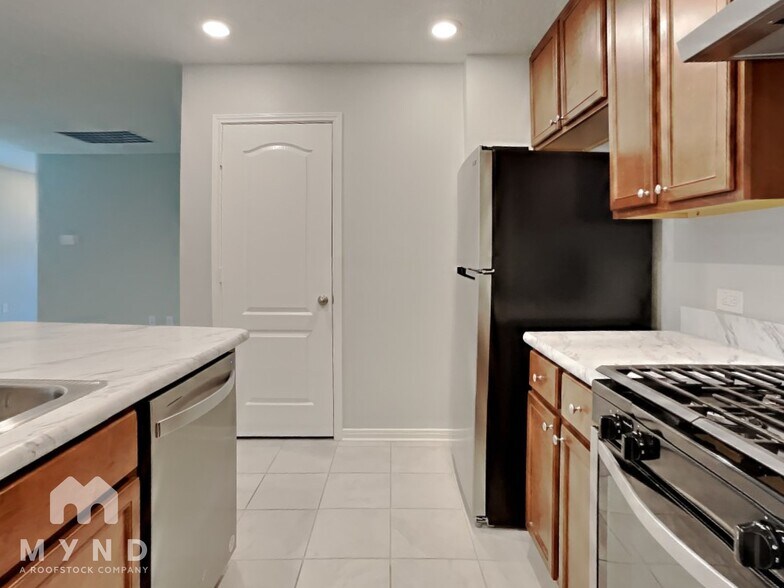Building Photo - 627 Coyote Cyn Ct