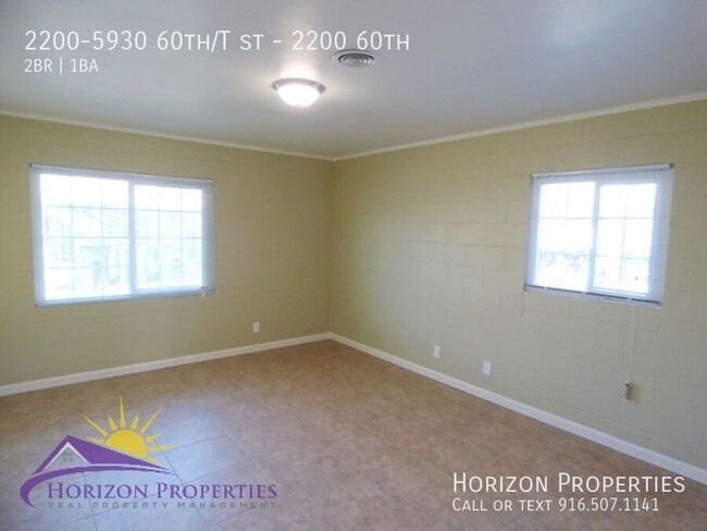 Building Photo - 2 Bed 1 Bath 1,256 sqft Tahoe Park Home