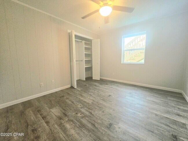 Building Photo - 7248 Shady Dr