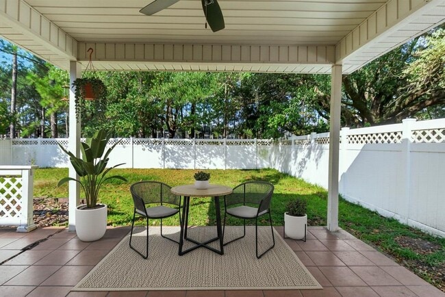 Building Photo - 1727 Canopy Oaks Dr