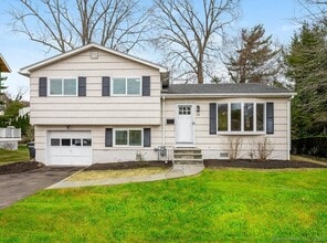 Building Photo - 14 Amherst Rd