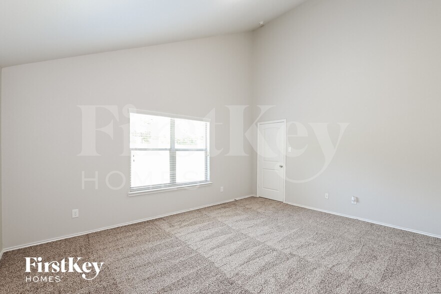 Building Photo - 20327 Louetta Reach Dr