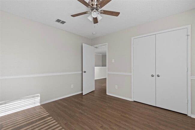 Building Photo - 1543 Englewood Dr