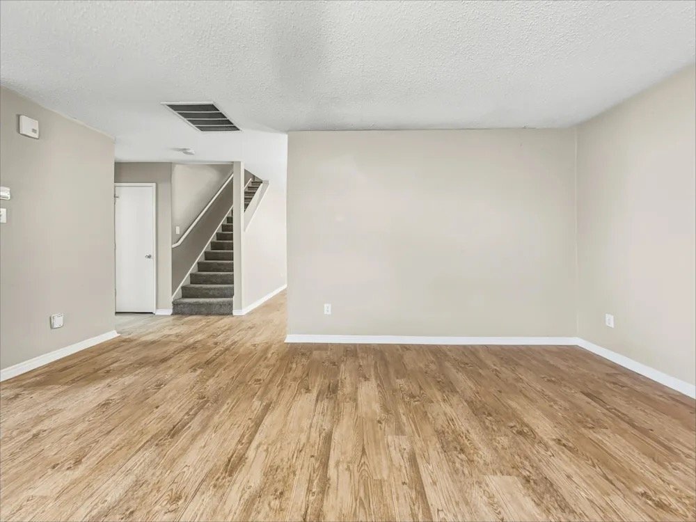 Building Photo - 3166 Teodoro Dr