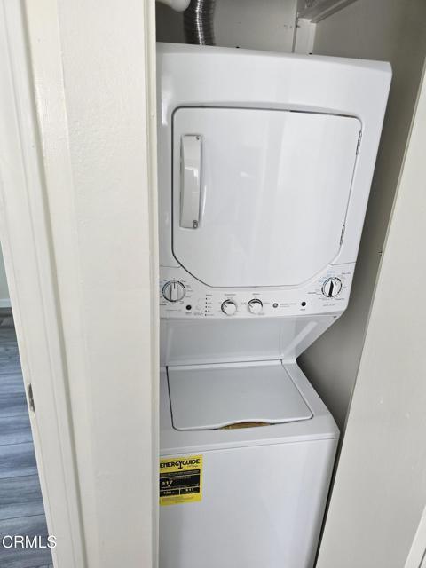 Building Photo - 1337 Edgewood Way