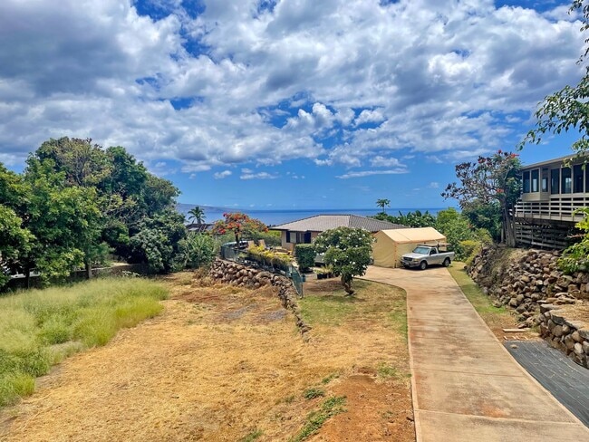 Building Photo - Maui Meadows - 2 Bed 1 Bath Unfurnished Cottage with Panoramic Ocean Views