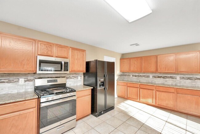 Building Photo - 5114 Blossombury Ct