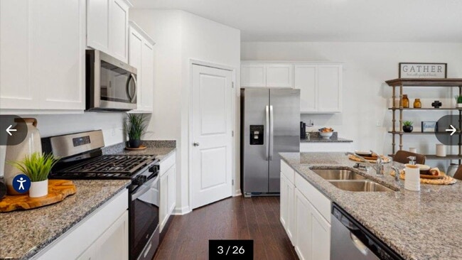 Building Photo - 46 Colonial Cv