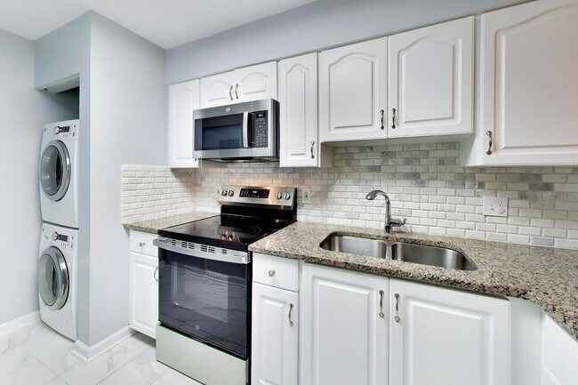 Building Photo - 10823 Hampton Mill Terrace