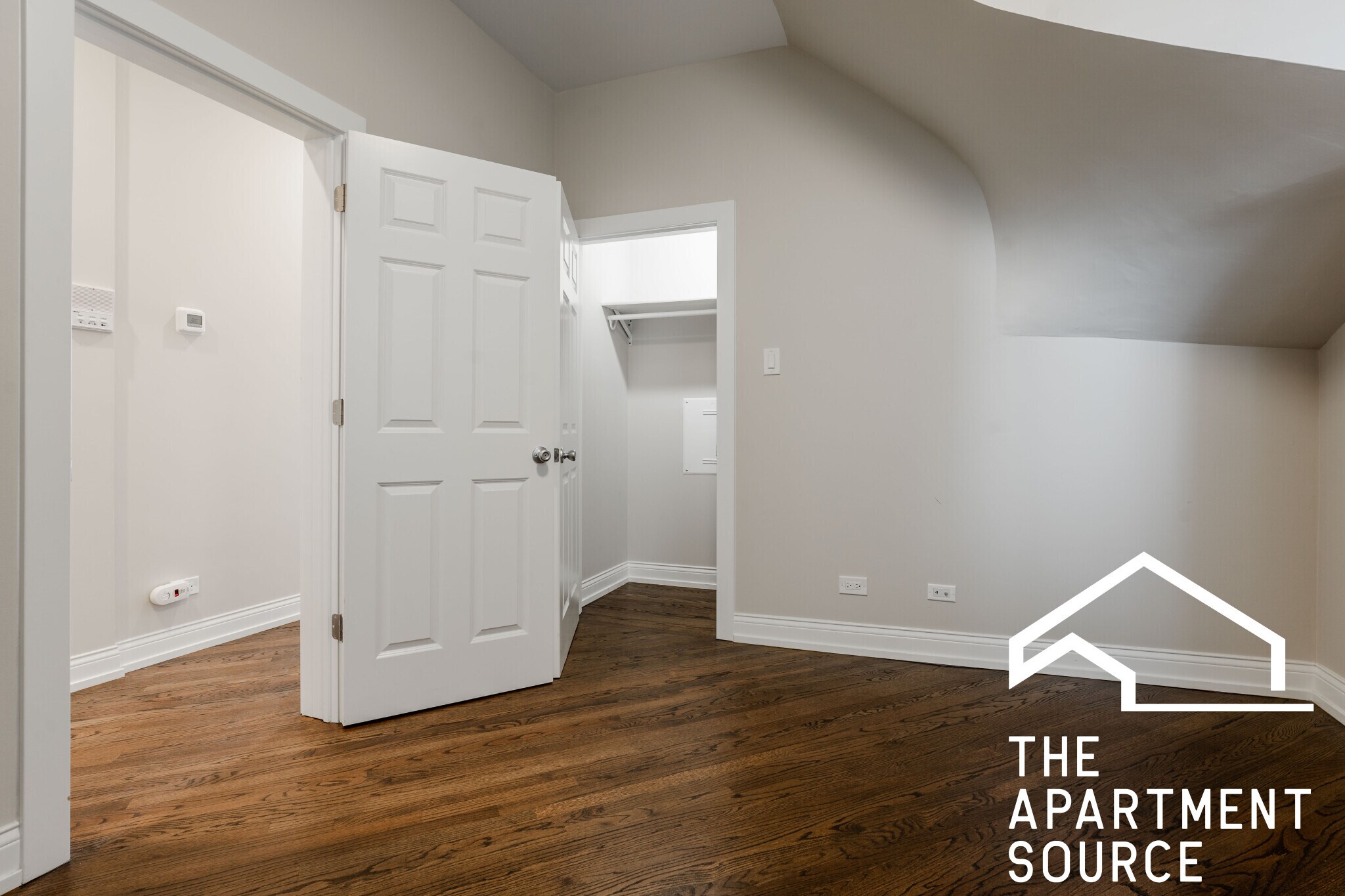 Building Photo - 2758 N Richmond St