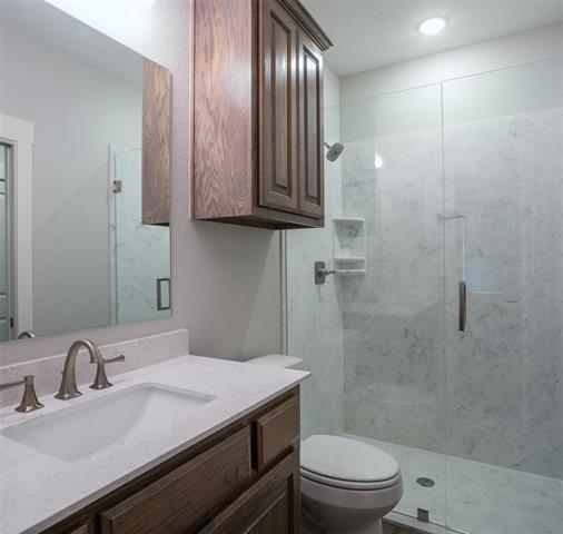 Building Photo - 524 N Main Dr