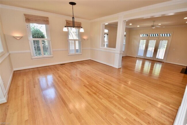 Building Photo - 1514 Bordeaux Pl