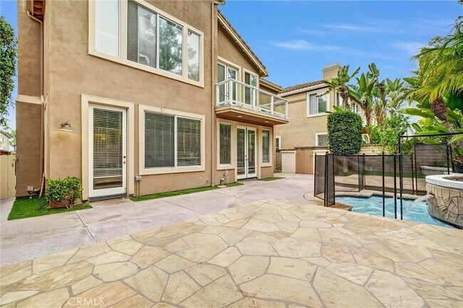 Building Photo - 27131 S Ridge Dr