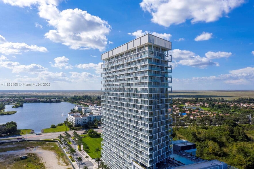 Building Photo - 2000 Metropica Way