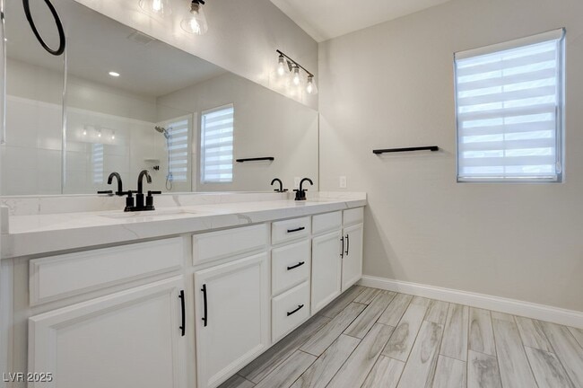 Building Photo - 367 Pollino Peaks St