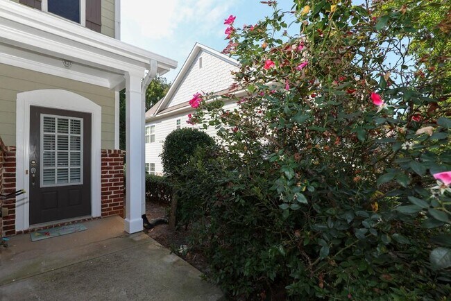 Building Photo - 2871 Cross Creek Dr