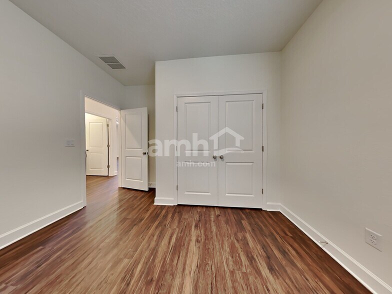 Building Photo - 2943 Rolling Acres Rd