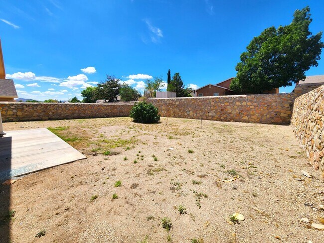 Building Photo - 1219 Gunsight Peak Dr