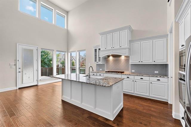 Building Photo - 6533 Mandalay Ct