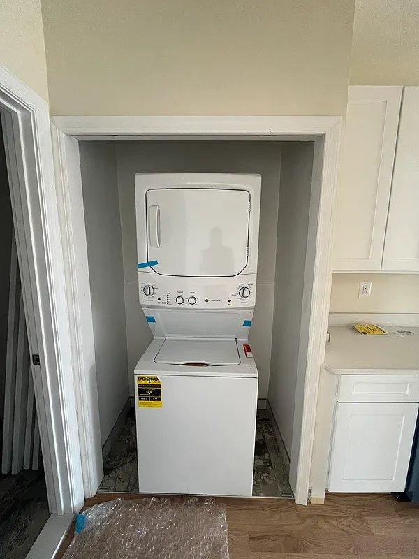 Building Photo - 2 bedroom in BROOKLYN NY 11232