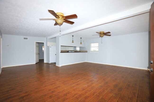 Building Photo - 24 Kingfish Ln