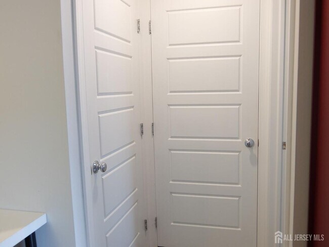 Building Photo - 5307 Ravens Crest Dr