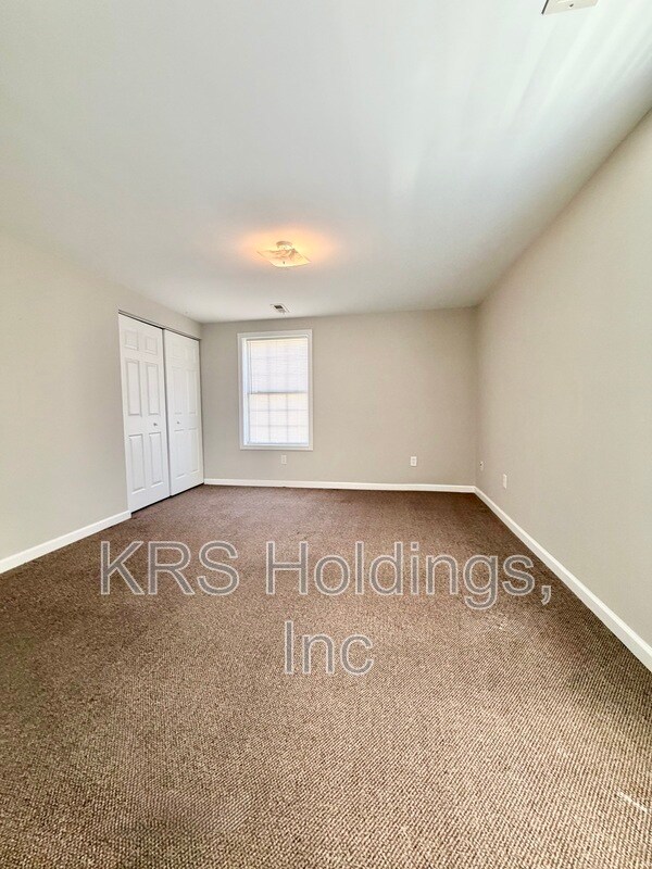 Building Photo - 1229 Wood Rd