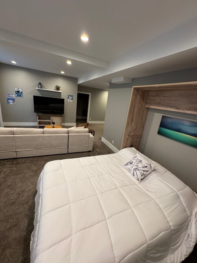 Building Photo - 532 W Heritage Way