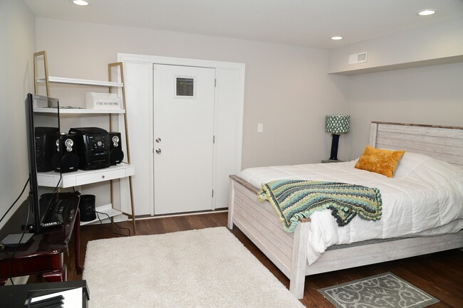 Basement Bedroom/Flex - 6256 Osage Ave