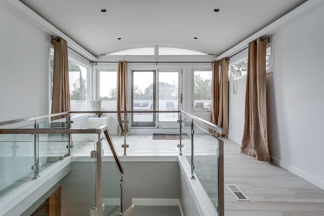 Building Photo - 4611 Charleston Terrace NW