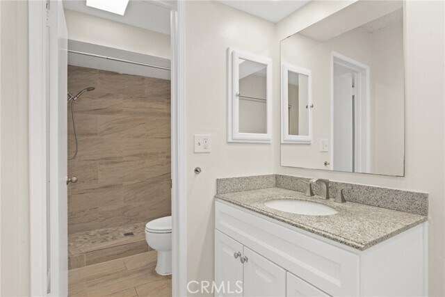 Building Photo - 5651 N Sumner Way