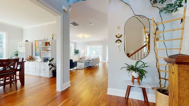 Building Photo - Luxury Home in gated Hampstead Community