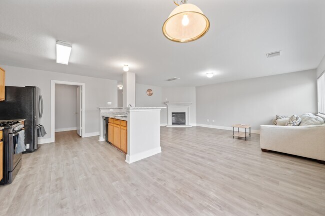 Building Photo - 20931 Walder Ct