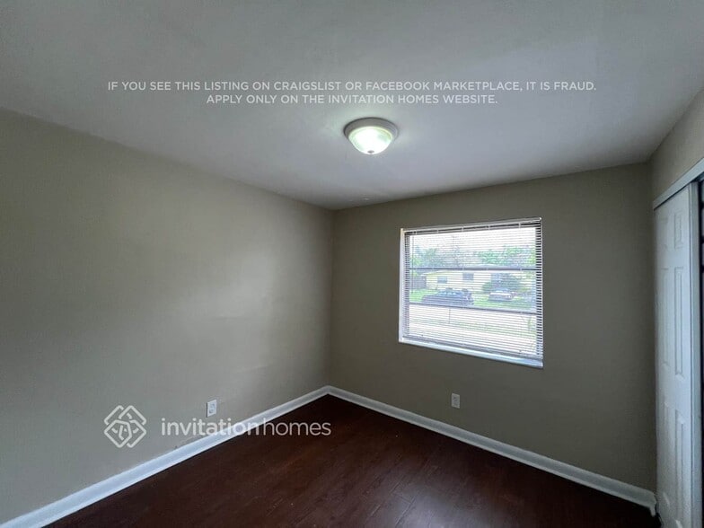 Building Photo - 3701 SW 58th Terrace