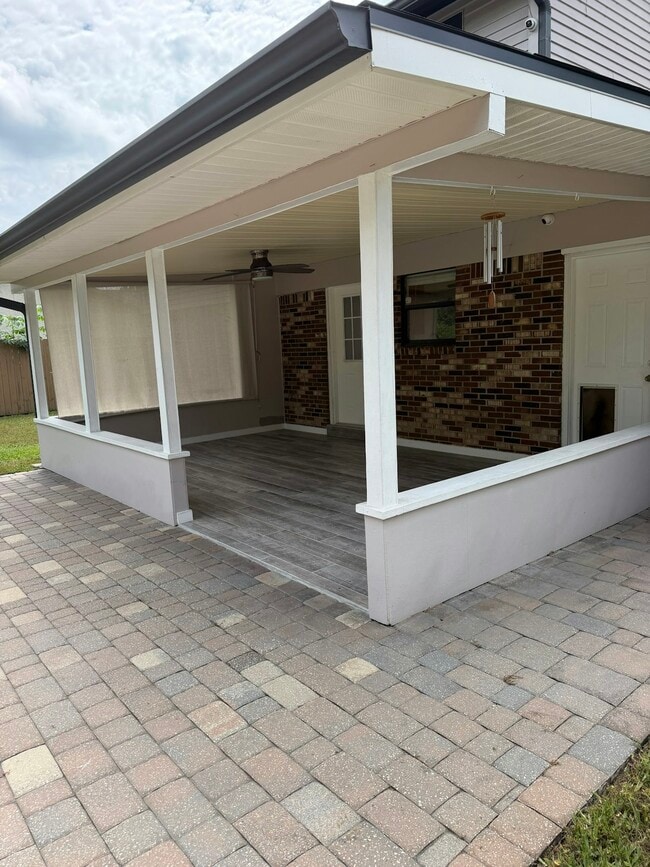 Building Photo - 4123 Lazy Hollow Ln N