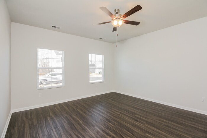 Building Photo - 192 Dorian Lp