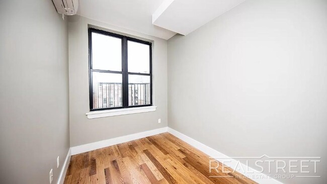 Building Photo - NEW MODERN 2 BED IN CROWN HEIGHTS!