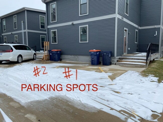 Building Photo - 336 Maple Ave