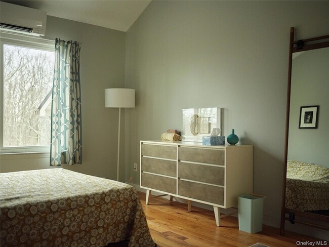 Building Photo - 285 Circle Rd