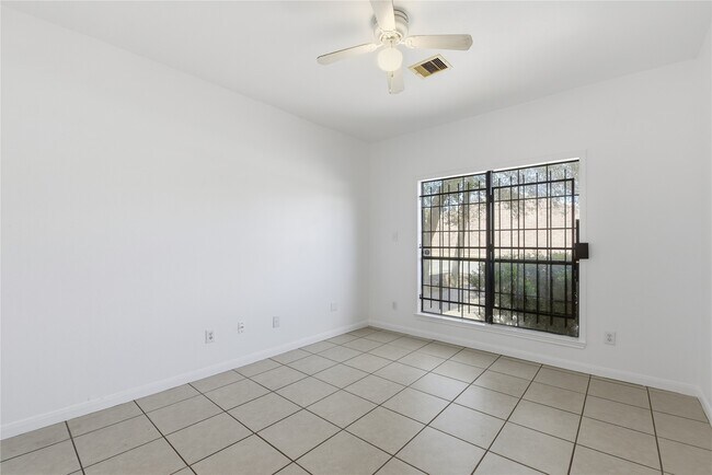 Building Photo - 4306 Maggie St