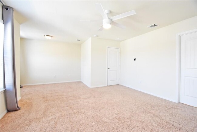 Building Photo - 13700 Sage Grouse Dr