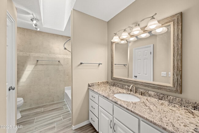 Building Photo - 839 Plantation Way