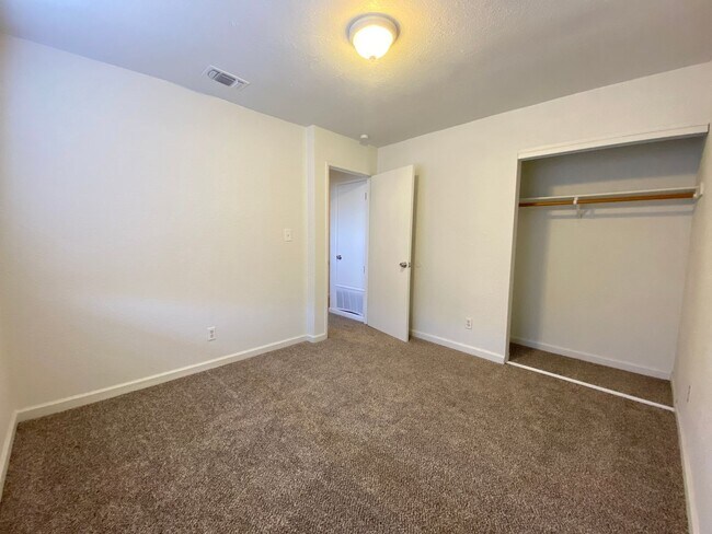 Building Photo - Beautiful Remodeled Home for Rent
