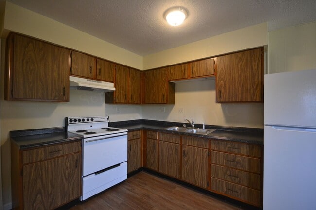 Primary Photo - Cross Timbers Apartment