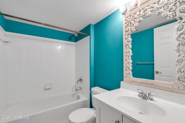 Building Photo - 12 Coral Place