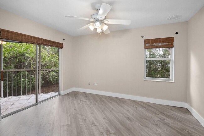 Building Photo - 3266 SE Aster Ln